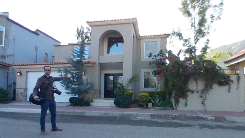 Yo Exterior 07 2024